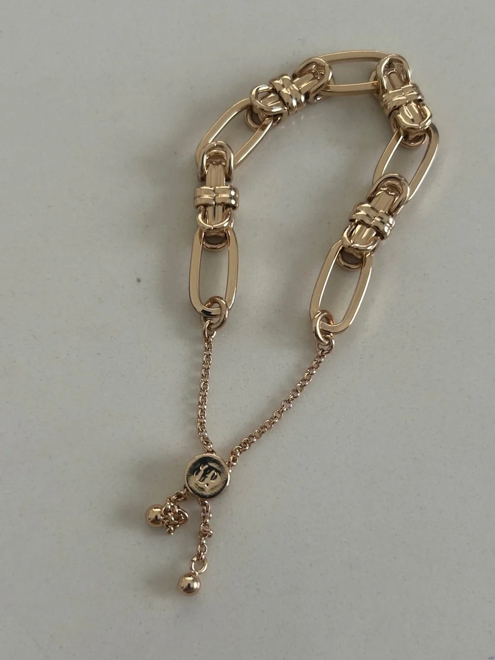 Bomb Party Gold Tone Link Bracelet with removable Cowboy Hat & Y’ALL Charm NEW - Picture 3 of 4